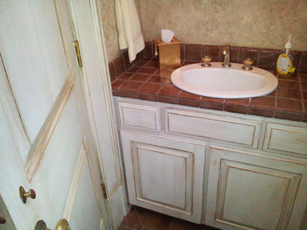 Vanilla Bean with Antique on Cabinet and Trim